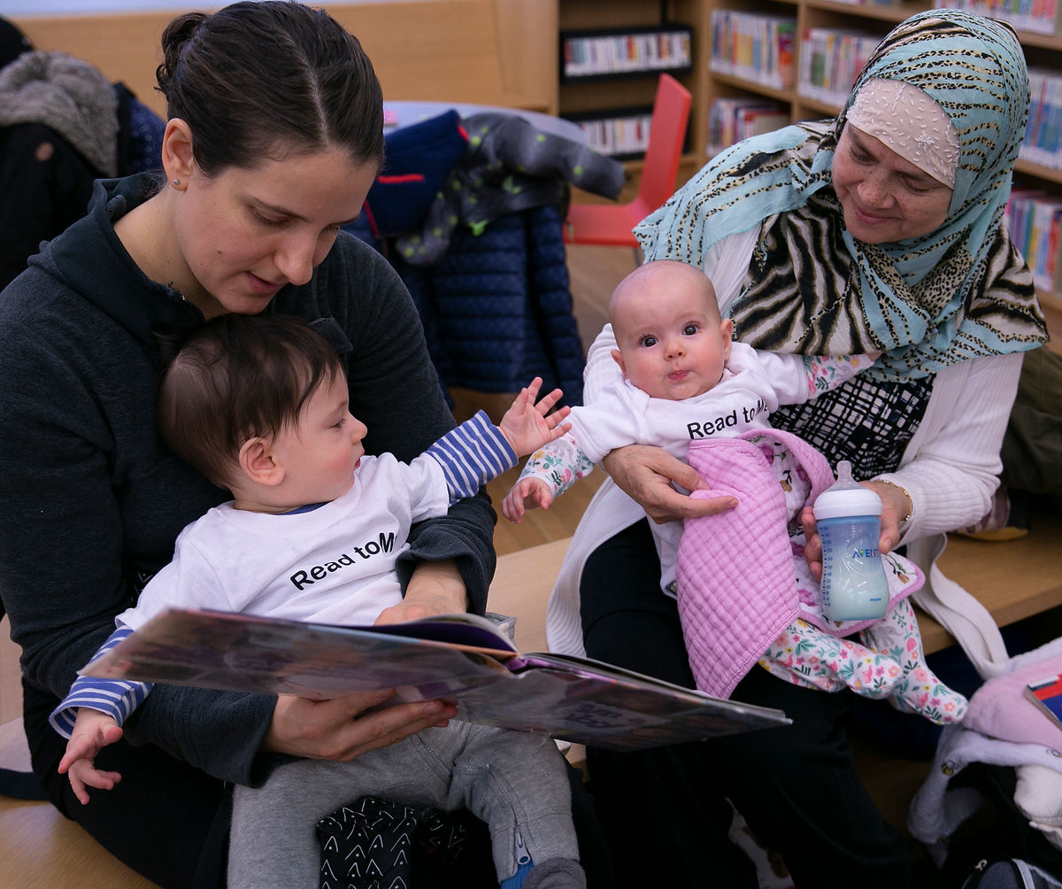 LINC Families Read at Home